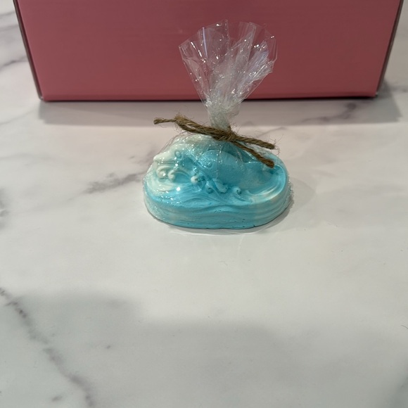 Dolphin soap bars🐬 Set of 3 - Picture 5 of 10